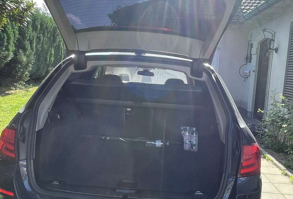BMW 535d xDrive Touring Sport-Aut. Luxury Line