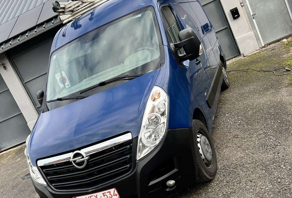 Opel Airco Cruise Camera,bip Recul,cuire…..