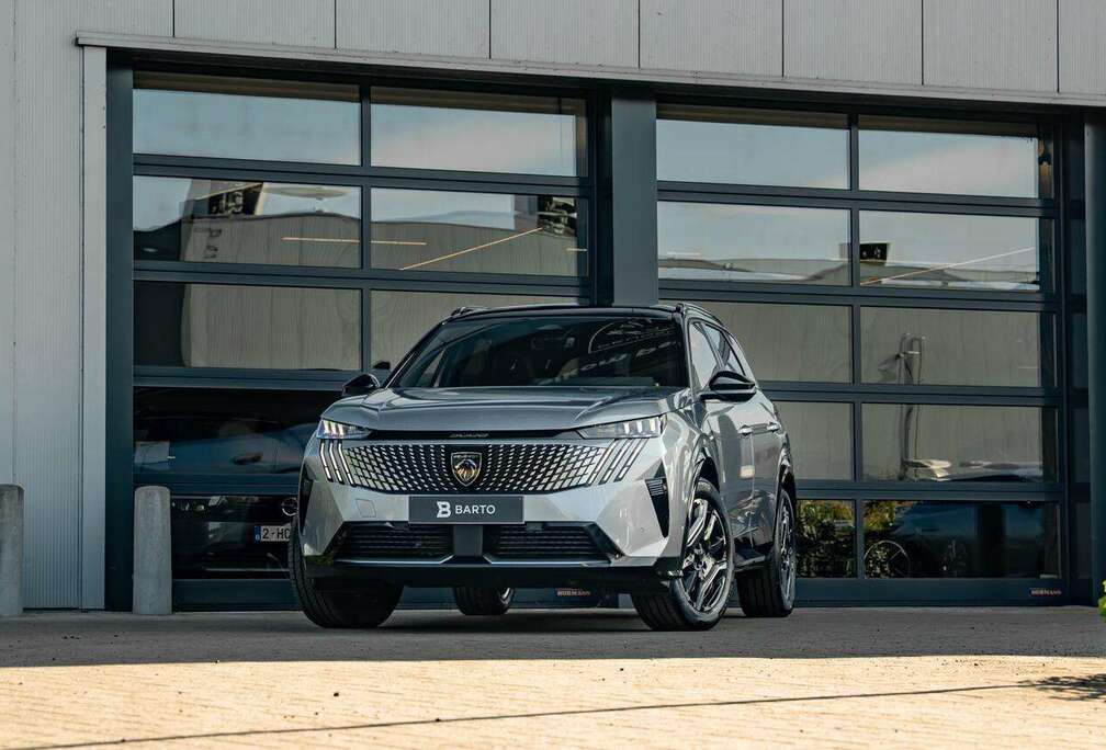 Peugeot GT  Directiew.  360 Camera  Massage  Alcan...