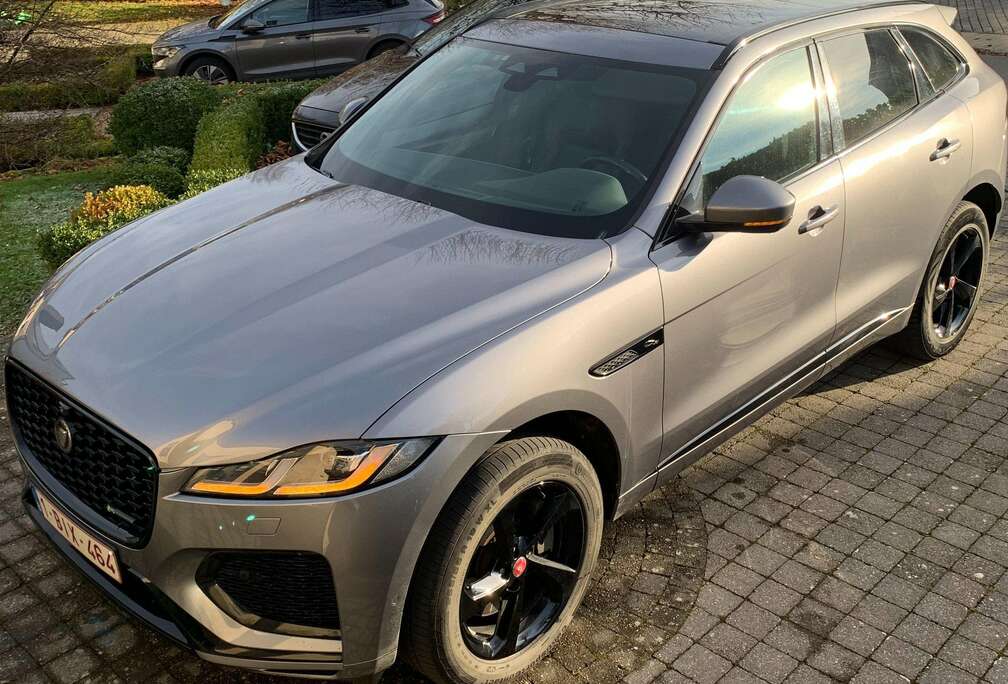 Jaguar F-Pace 2.0 D MHEV AWD D165 R-Dynamic S