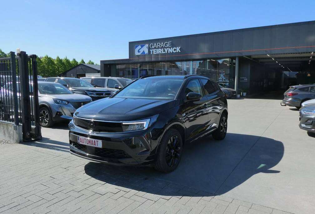 Opel 1.2 i 130pk Automaat GS Line Black Edition Camera BLIS (61755)
