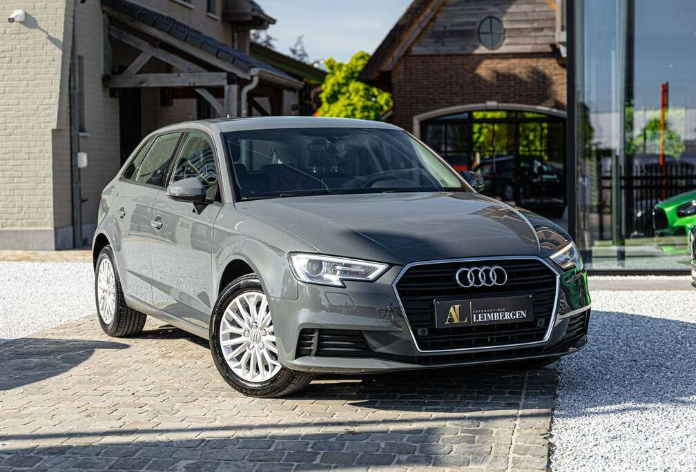Audi A3 Sportback 1.0 TFSI S tronic / Stoelverwarming / ParkAssist / Cruise Control