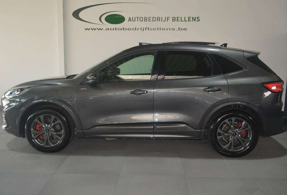 Ford Kuga PHEV 2.5 EcoBoost FWD ST-Line X PANO / NAVI + CAMERA / HEAD-UP DISPLAY / FULL