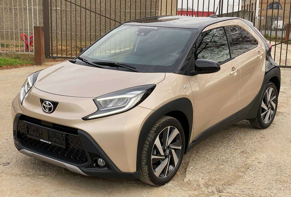 Toyota Aygo X 1.0i VVT-i X envy CVT automatique