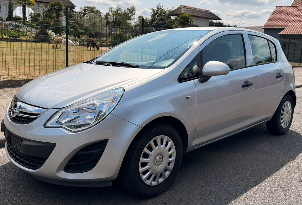Opel Corsa 1.2i Enjoy Active