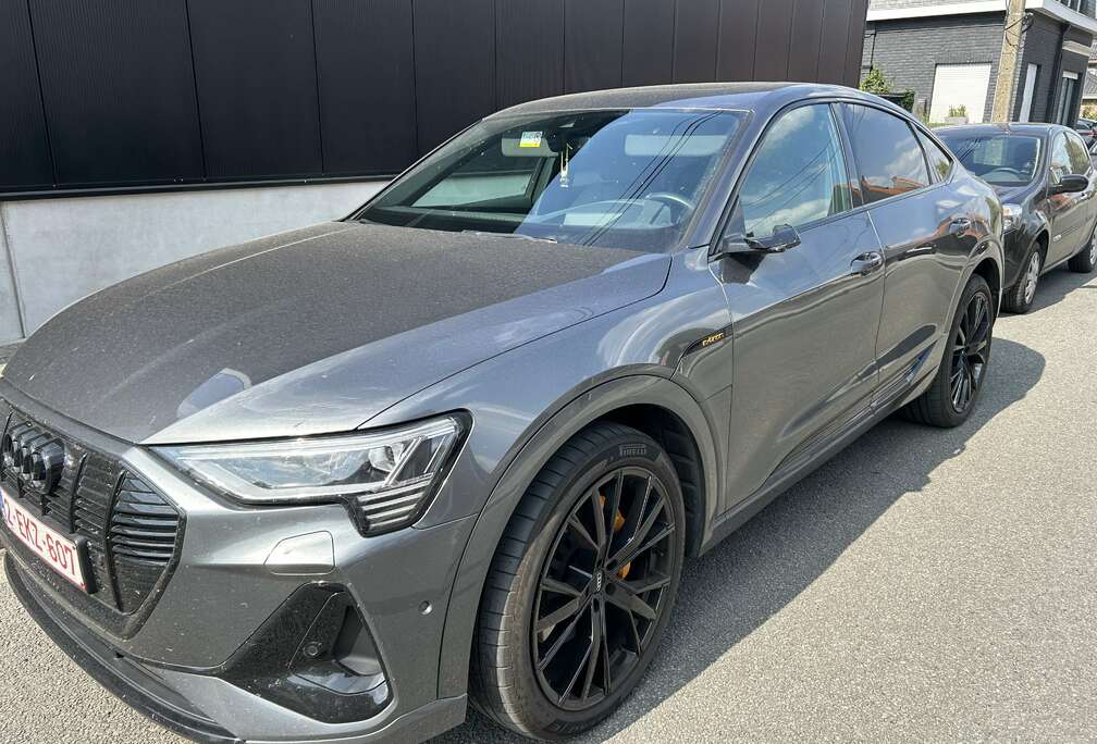 Audi 95 kWh 55 Sportback Quattro S line