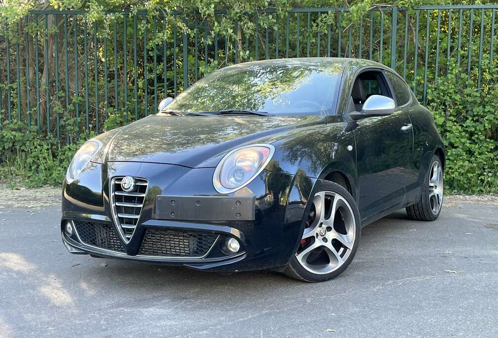 Alfa Romeo Navi / Airco / Semi Cuir Chauffant / Jantes 18