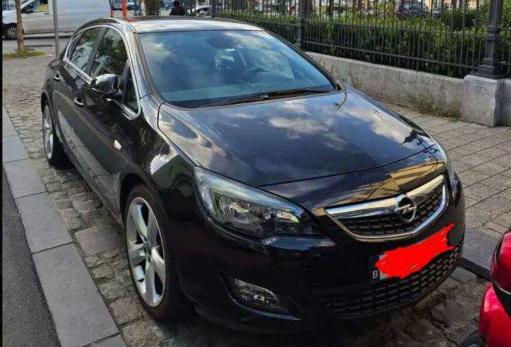 Opel Astra 1.7 CDTi ECOTEC Sport DPF