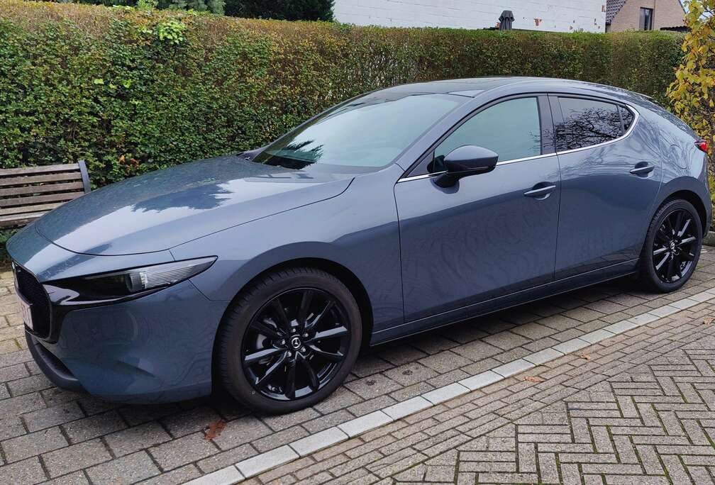 Mazda e-SKYACTIV-X 186 M HYBRID EXCLUSIVE-LINE
