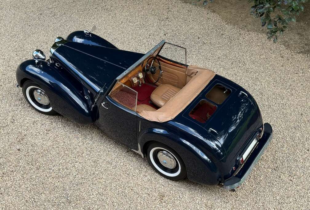 Triumph Roadster 1800 - 4 places - moteur standard