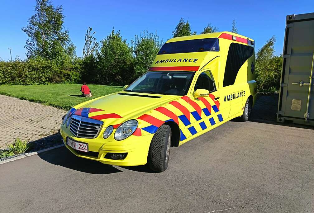 Mercedes-Benz Ambulance