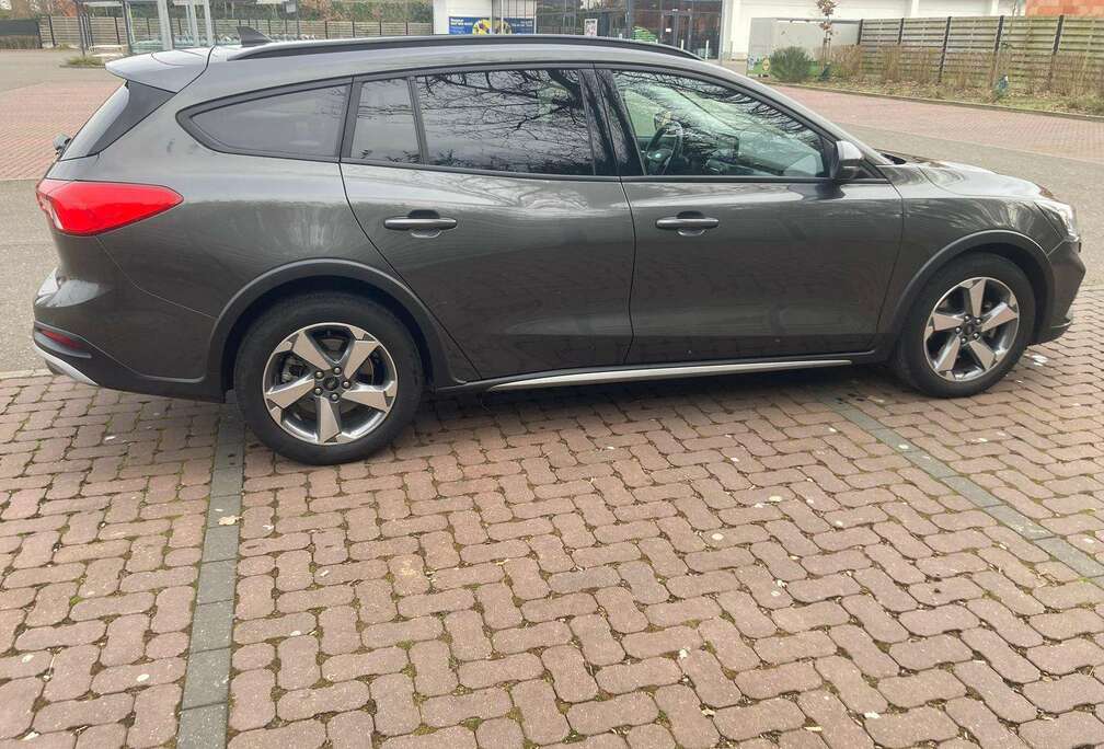 Ford Focus Active 1.0 EcoBoost