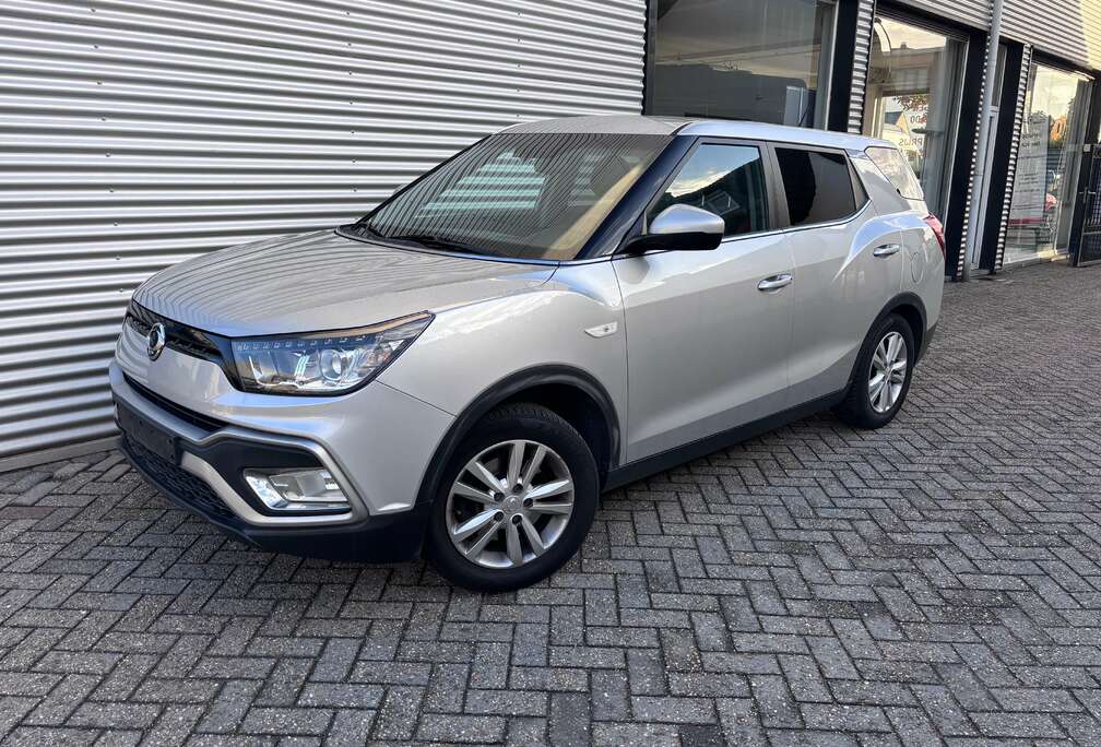SsangYong XLV 1.6i e-XGi 2WD Quartz