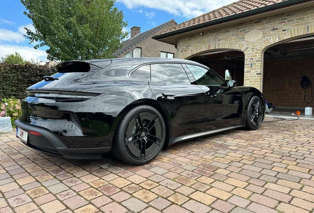 Porsche Taycan Turbo Sport Turismo
