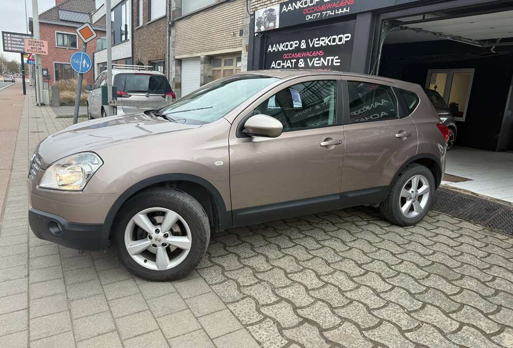 Nissan Qashqai 1.6i Tekna Navigations*1er Main Car Pass*