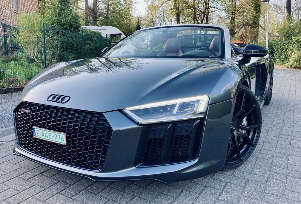 Audi R8 5.2i V10 Spyder ,full options ,historique audi