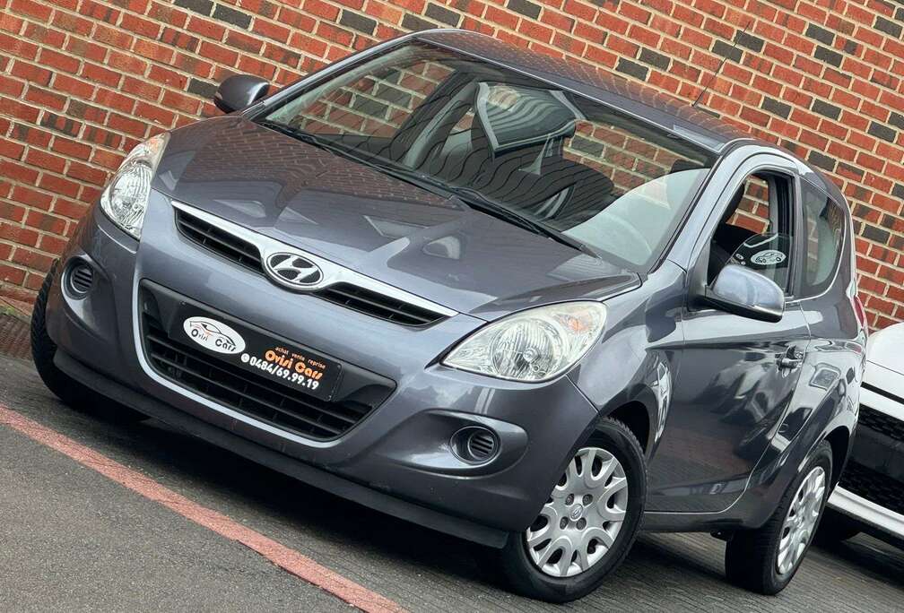 Hyundai / AUTOMATIQUE / FAIBLE KILOMÈTRES /