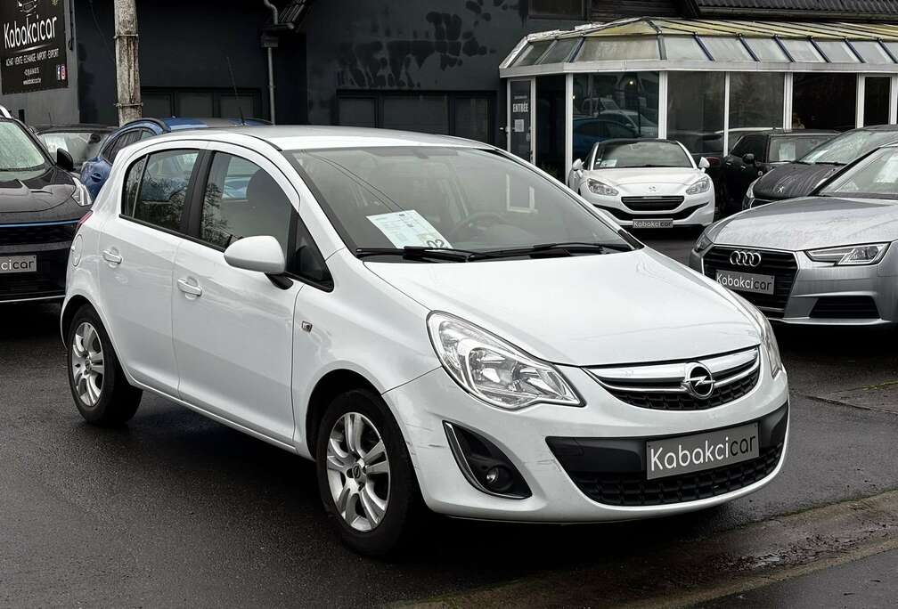 Opel 1.3CDTi 75cv/A.C/GPS/TEL/USB/RADIO/CD/GARANTIE 1AN