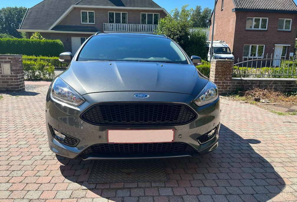 Ford Focus Turnier 1.5 EcoBoost ST-Line