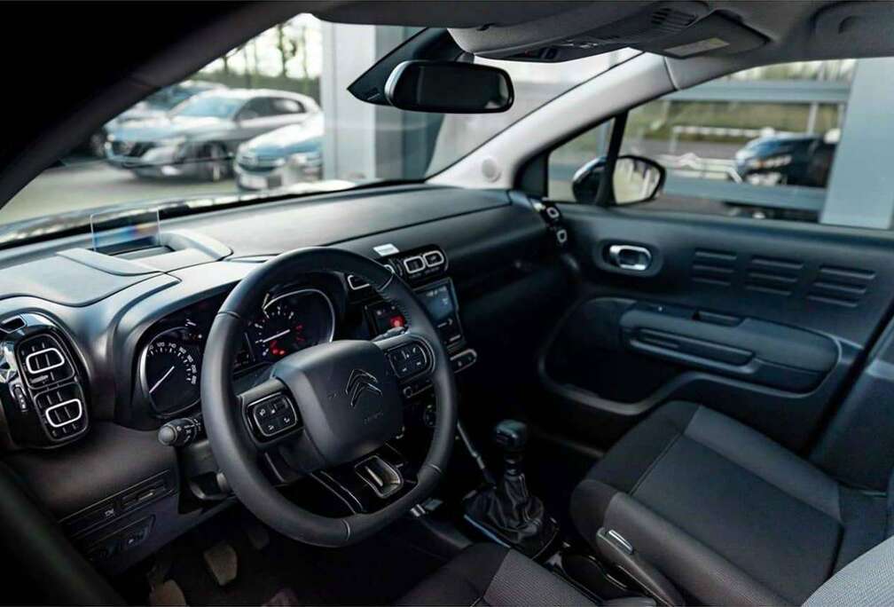 Citroen 110PK MT6  MAX  Camera  HUD  Auto. Airco  ...