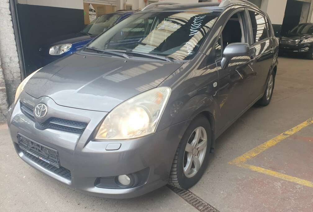 Toyota Corolla Verso 2.2 D4D 16v L. Luna Tech Pack 7pl.