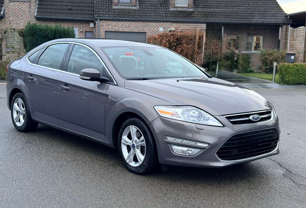 Ford Mondeo 2.0 TDCi TITANIUM