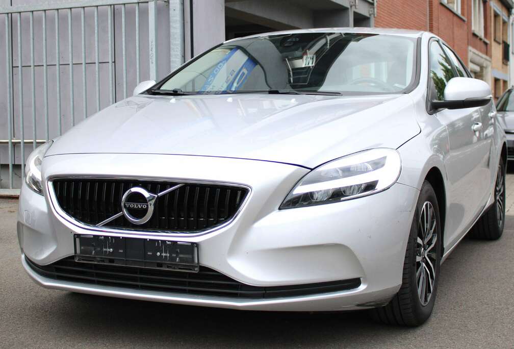 Volvo 2.0 T3 + GPS + PHARES LED ++++