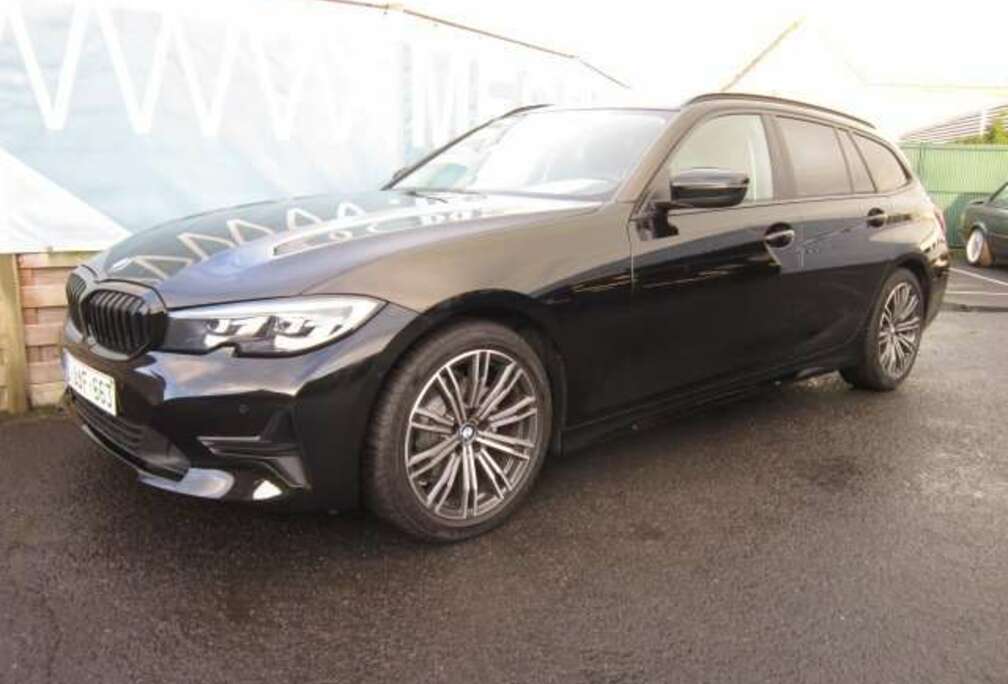 BMW iA Touring PROF NAVI + LEDER + VERW. ZETELS + LED