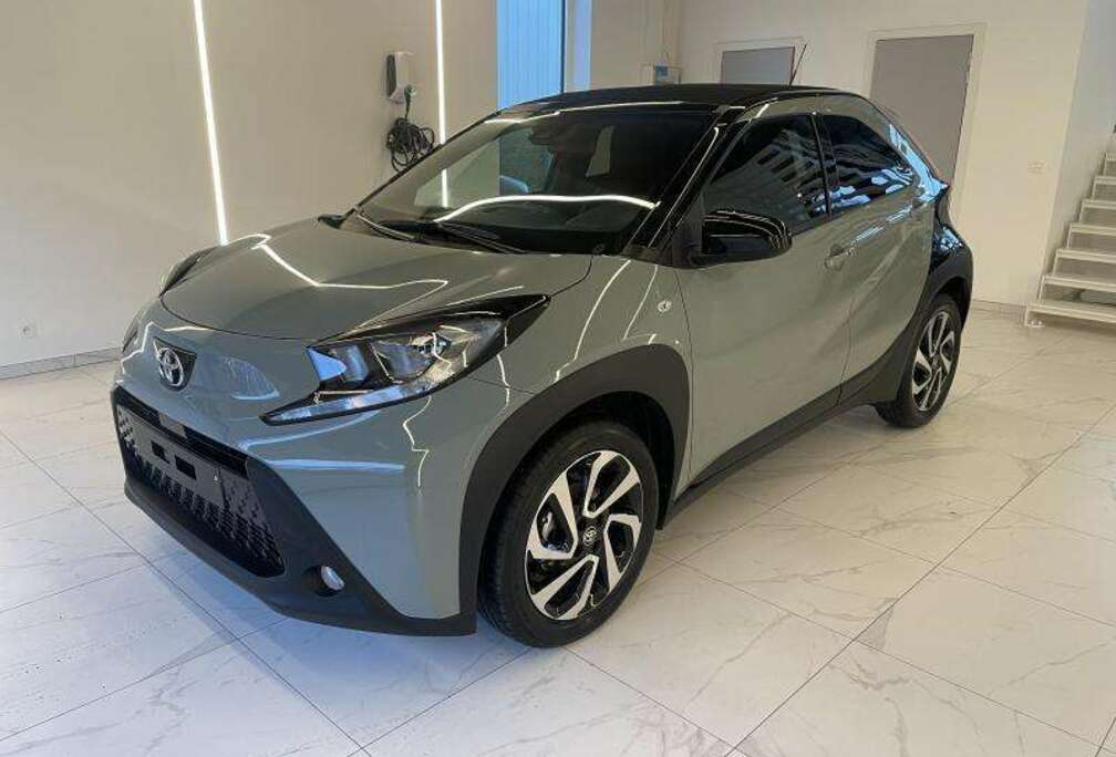 Toyota X