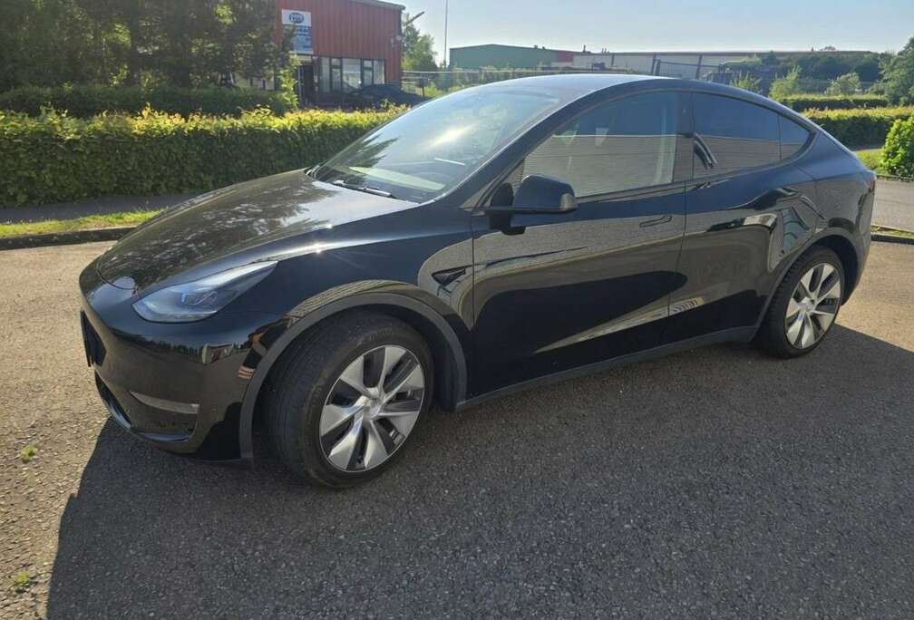 Tesla 72.5 kWh Dual Motor Long Range (324 kW)