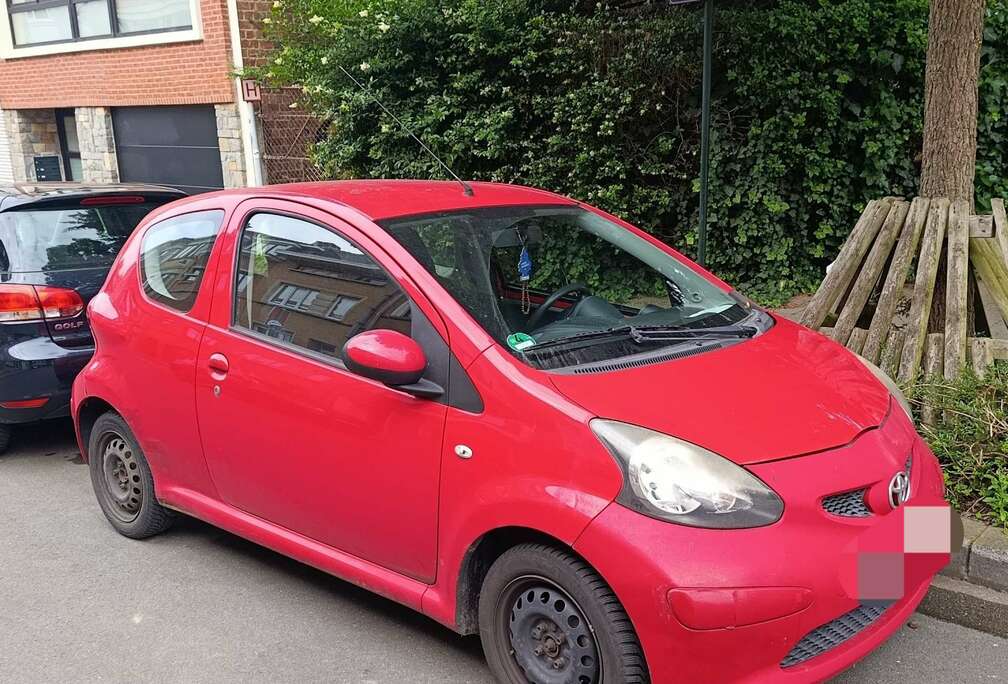 Toyota climatisé, verrouillage automatique