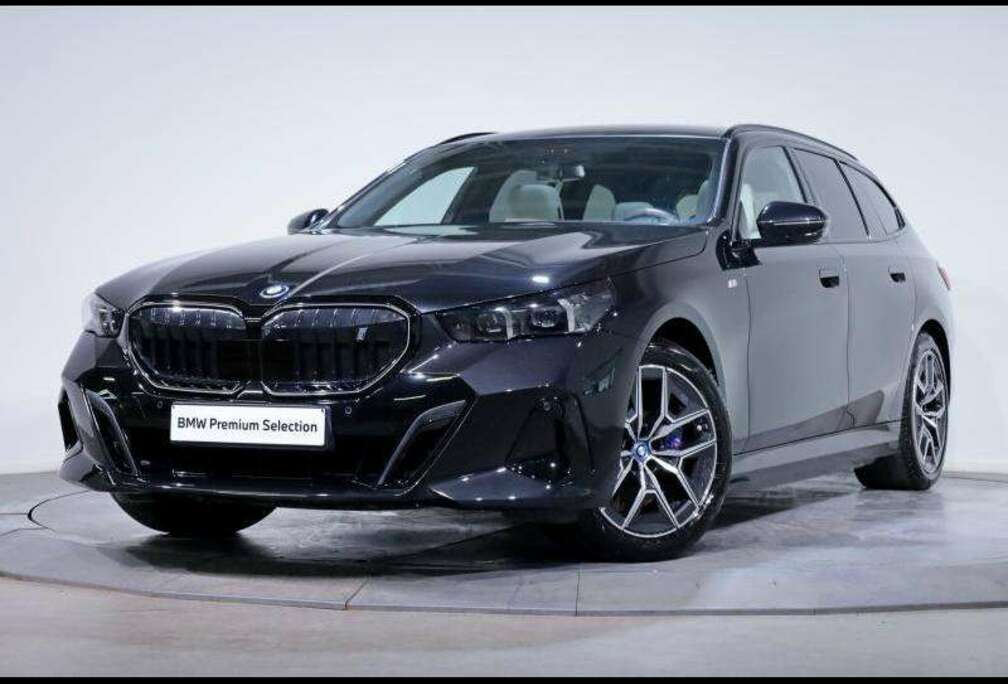 BMW eDrive40 Touring Kit M Sport