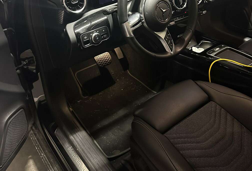 Mercedes-Benz e PHEV Business Line