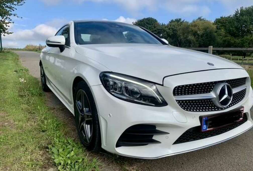 Mercedes-Benz C 200 Coupe 9G-TRONIC AMG Line