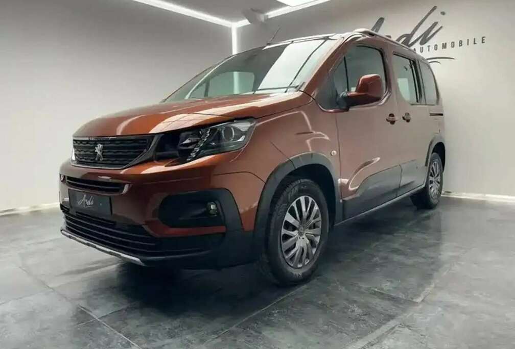 Peugeot 1.5 BlueHDi *GARANTIE 12 MOIS*1er PROPRIETAIRE*GPS