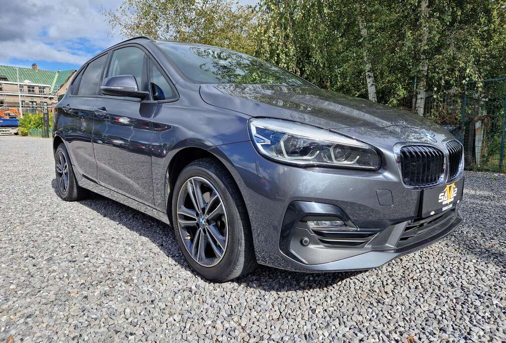 BMW Active Tourer 218iA OPF/HUD/PANO/MODEL SPORT/LED