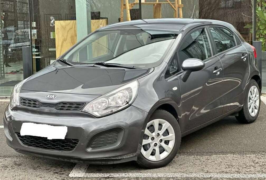 Kia Rio 1.4i Sense
