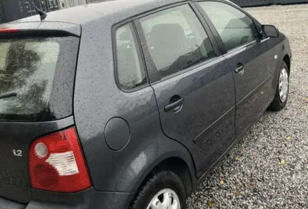 Volkswagen 1.2 - 65 Confort + 94000 prête à immatriculé
