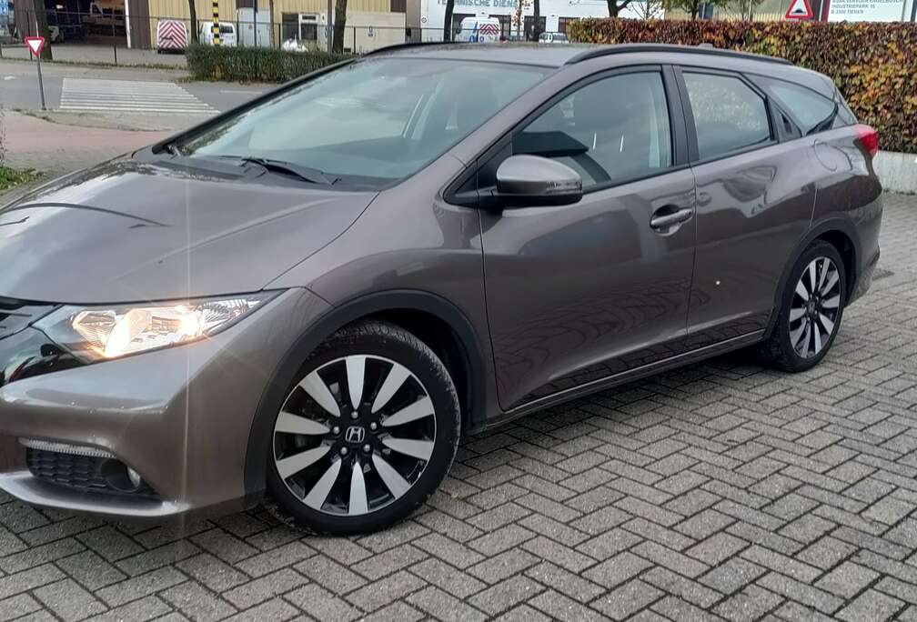 Honda Tourer 1.8i Sport