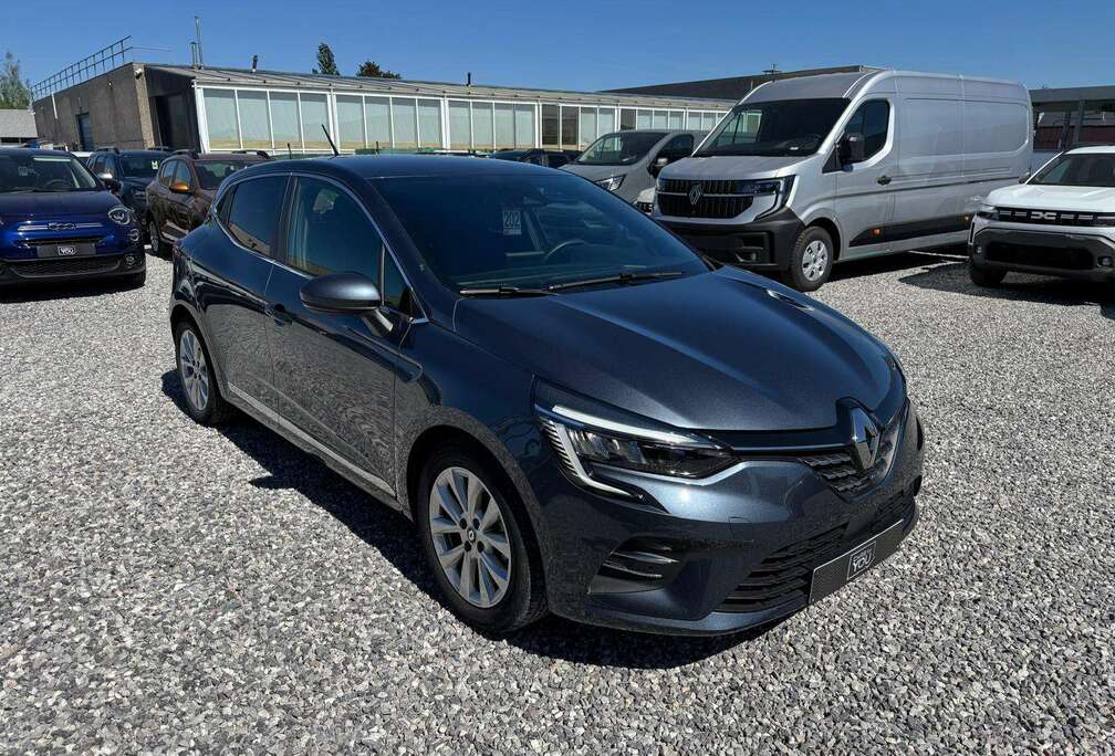 Renault Clio Hybrid 1.6i E-TECH Intens