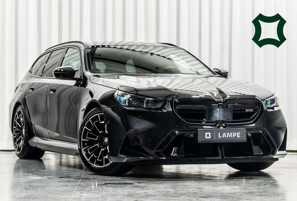 BMW Touring Hybrid B&W Head-Up ACC 360 Panodak