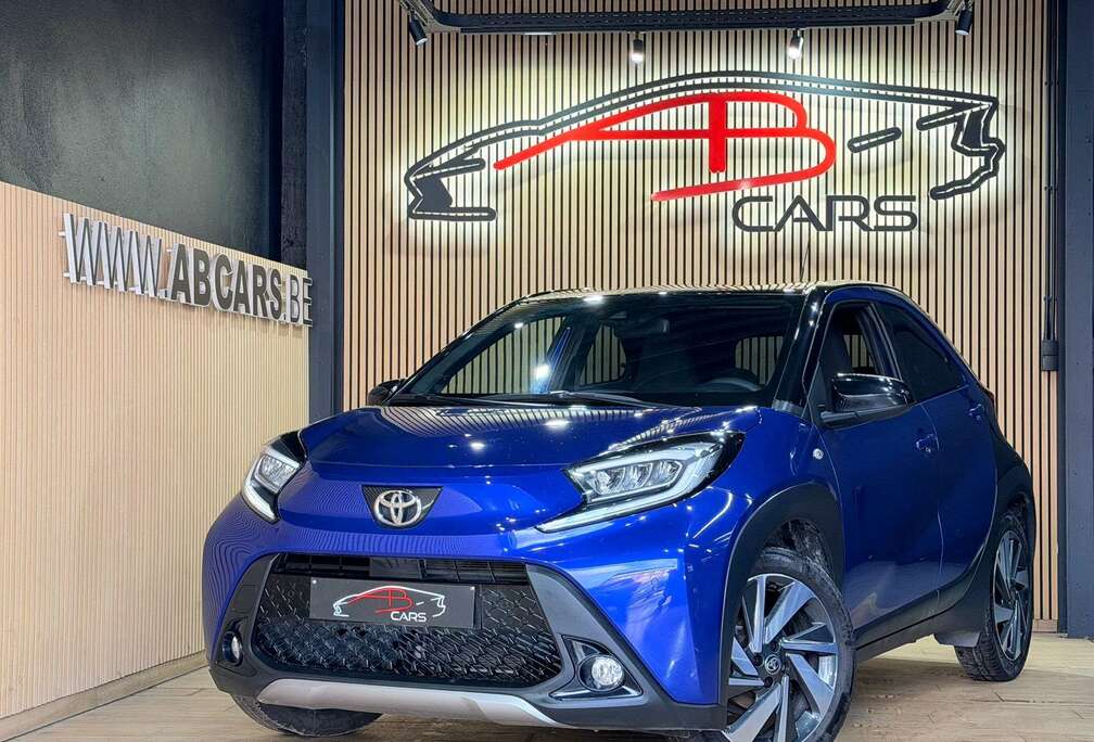 Toyota X 1.0i VVT-i X play CVT * GARANTIE 12 MOIS * 1ER P