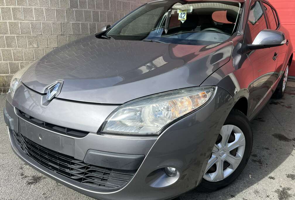 Renault 1.5 dCi Authentique + CLIM + CAR-PASS