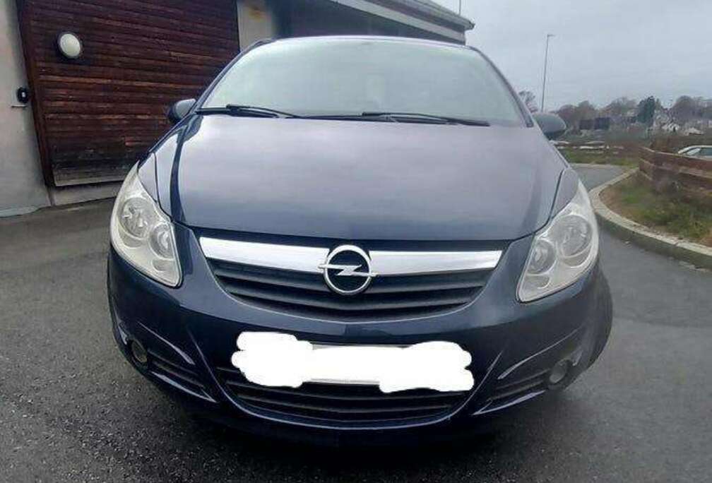 Opel Corsa 1.2i Cosmo