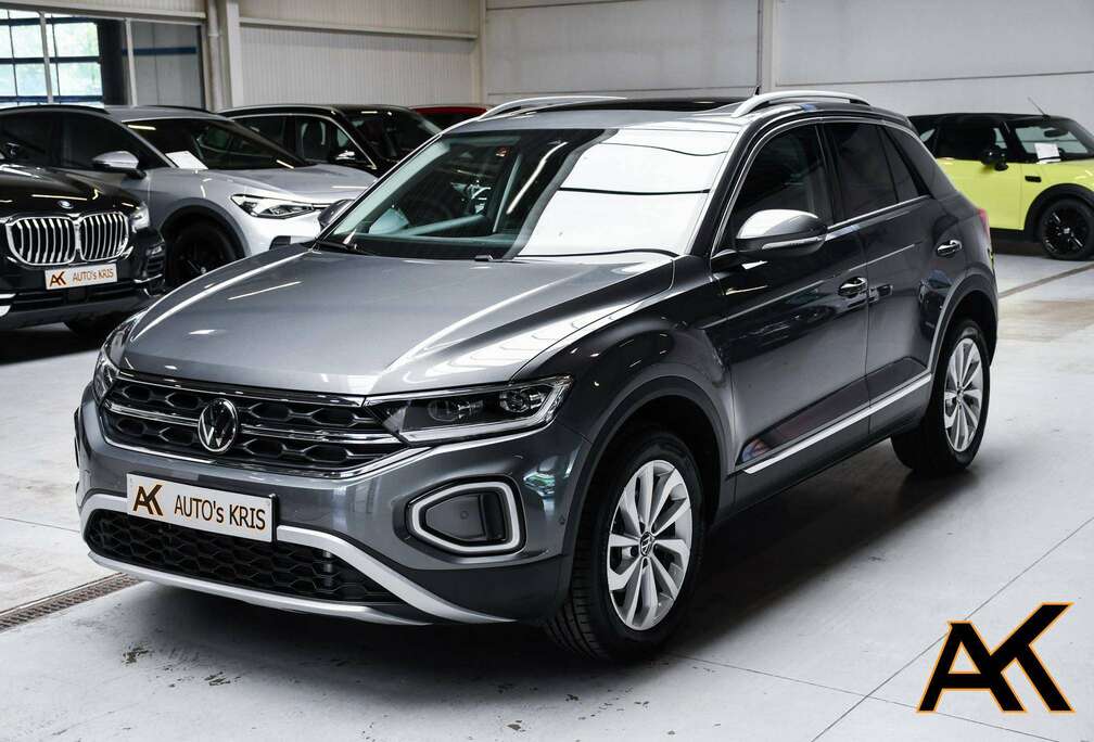 Volkswagen T-Roc 1.5 TSI Style Business DSG - NAVIGATIE / TREKHAAK / CAMERA / PANO / ACC