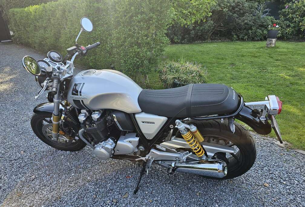 Honda RS