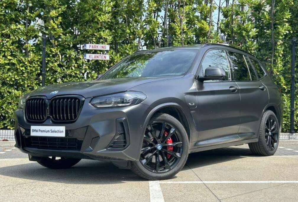 BMW xDrive30e - M sportpack - 360° - pano - trekhaak - HUD