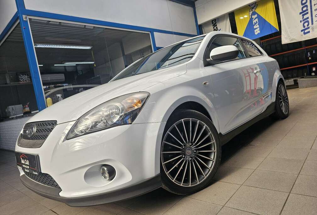 Kia Pro_Cee\'d 1.4i BTCS ISG EcoDynamics