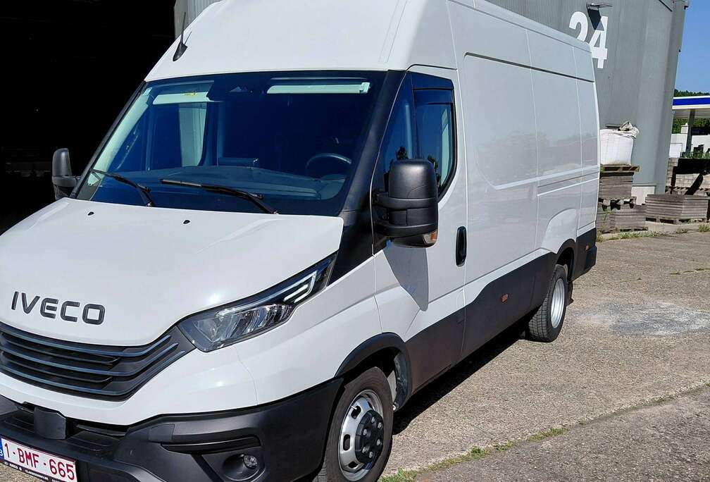 Iveco 35C18 3.0 Turbo VGT Hi-Matic