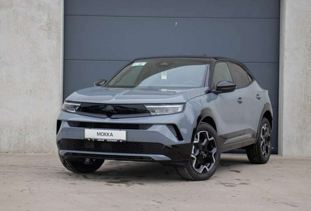 Opel ULTIMATE 1.2 MT6 136PK CAMERANAVIKEYLESSNIEUW